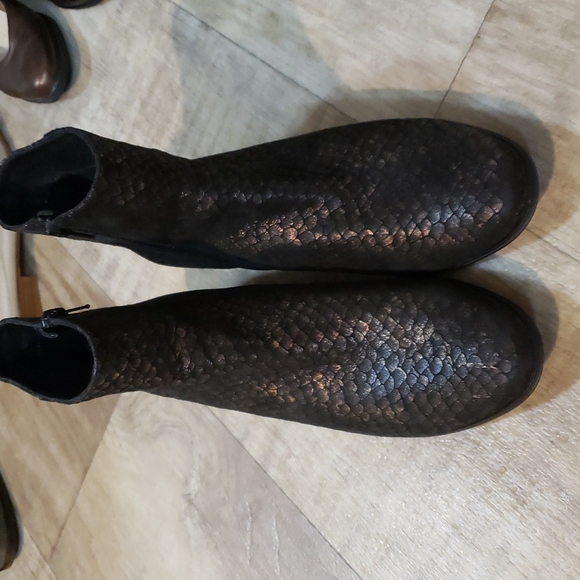 Vaneli bootie - Picture 2 of 3